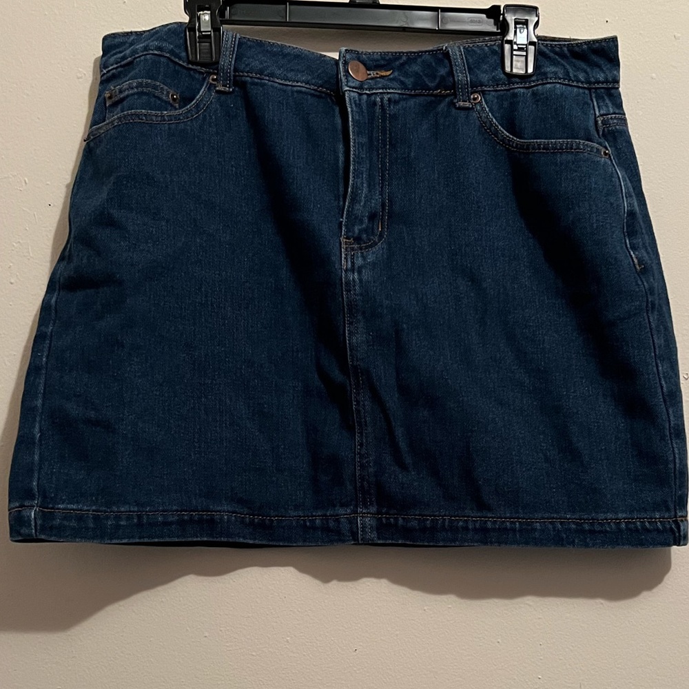 Denim skirt
